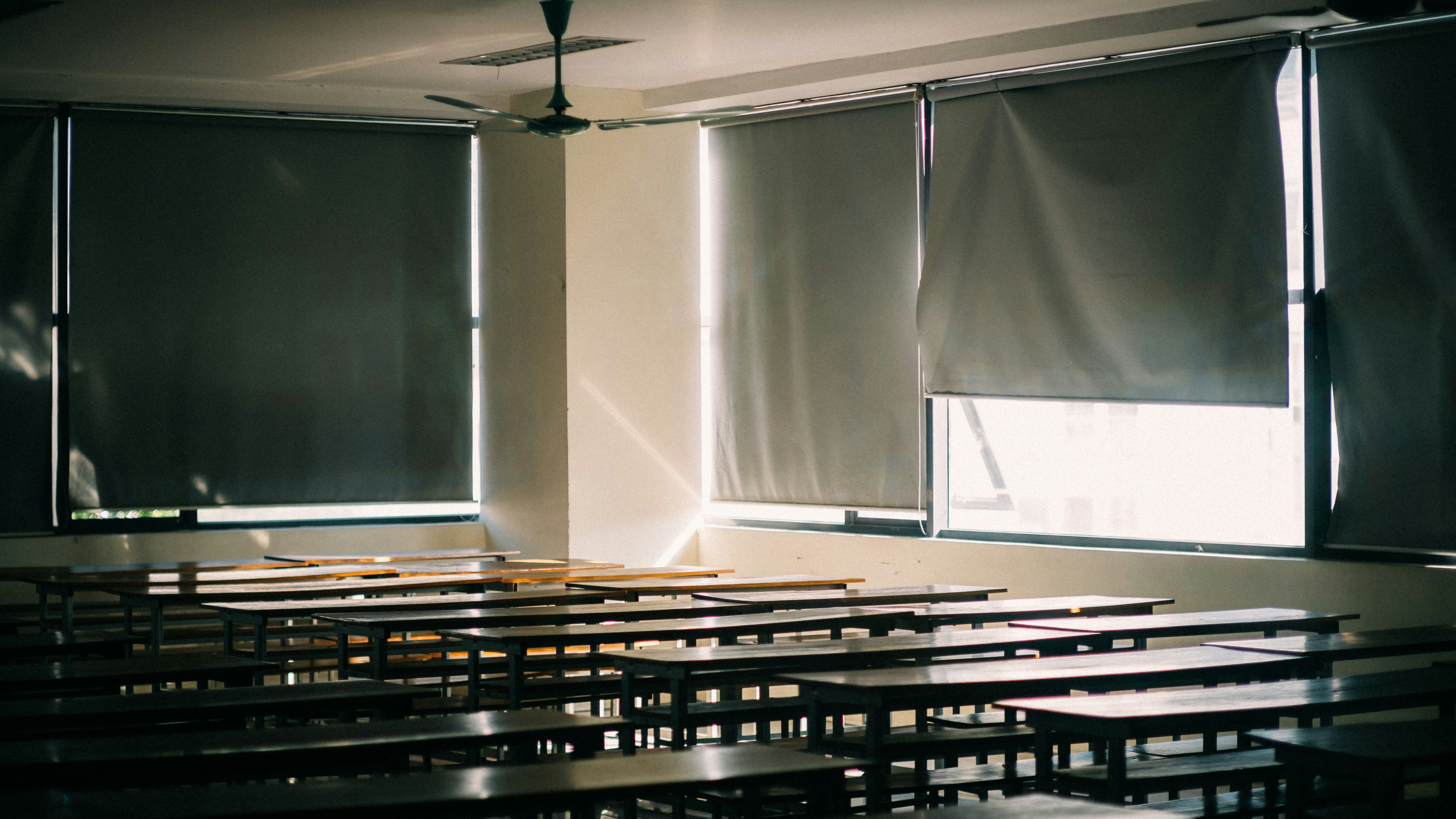 Why We Can't Think in a Heatwave (And What It Teaches Us About Learning)